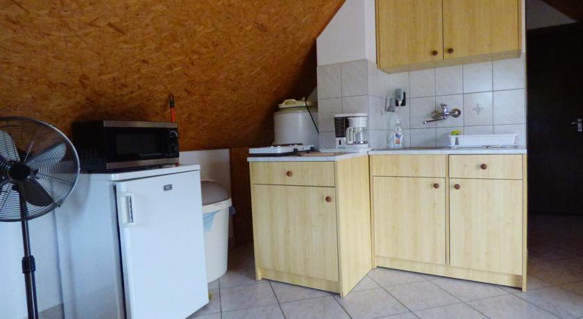 Fabian Apartman-Haz Szántód 部屋 写真