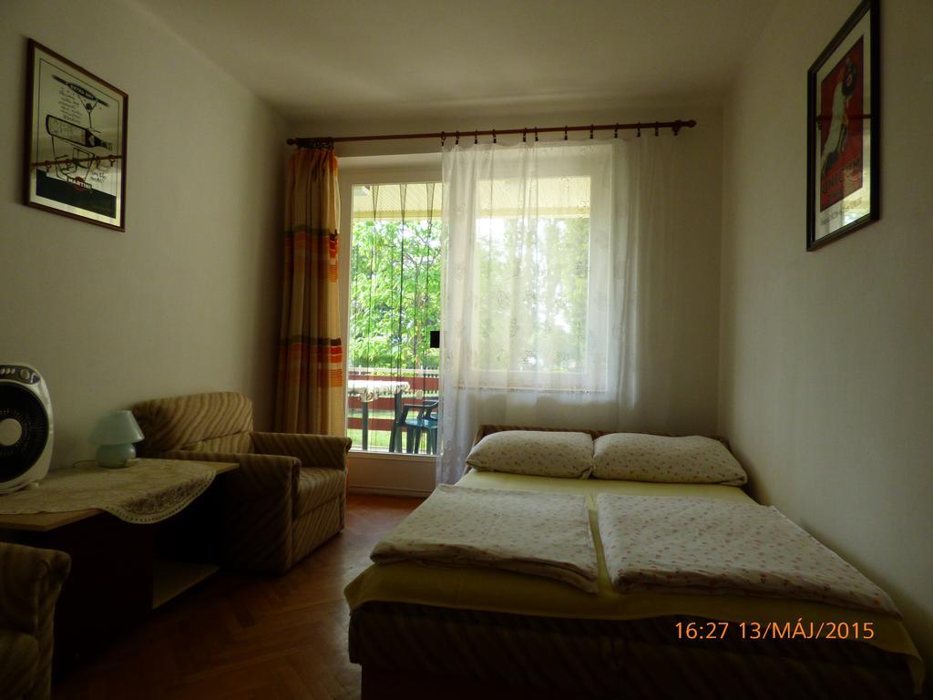 Fabian Apartman-Haz Szántód 部屋 写真