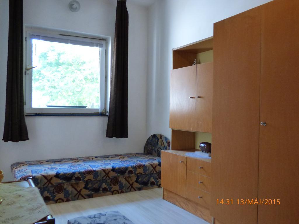 Fabian Apartman-Haz Szántód 部屋 写真